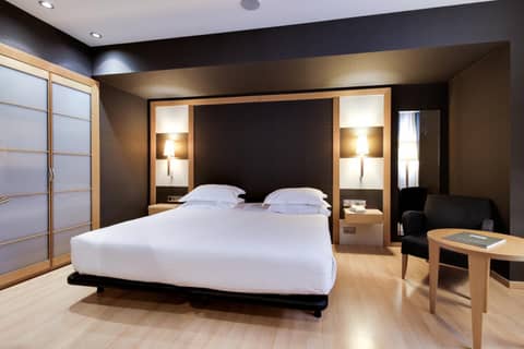 Hotel Barcelona Universal — bedroom