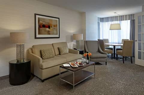 Cambridge Suites Toronto — photo 9