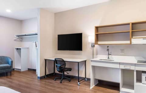 Extended Stay America Premier Suites - Tampa - Fairgrounds - Casino — photo 4