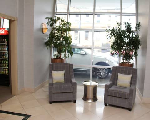 Wyndham Garden Buffalo Downtown — photo 2