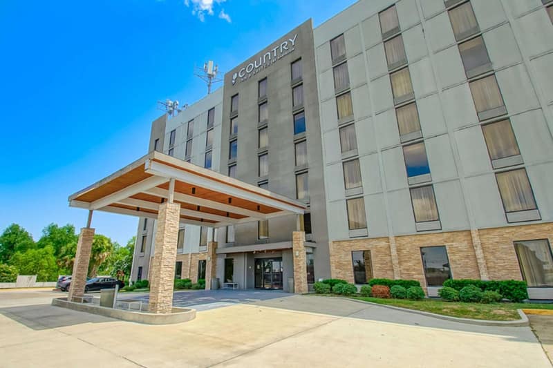Country Inn & Suites by Radisson, New Orleans I-10 East, LA — building