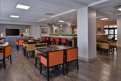 Holiday Inn Express & Suites Austin North Central by IHG — photo 8