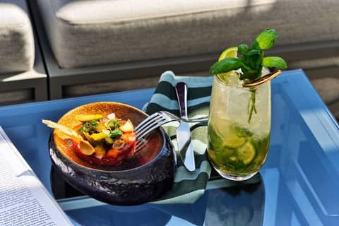 Hotel Ferreus Modern Art Deco — dining