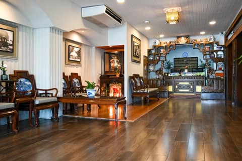 The Krungkasem Srikrung Hotel — recepcion & lobby