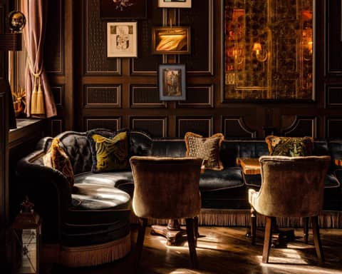 Kimpton Fitzroy London by IHG — living room