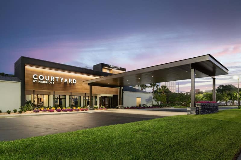Courtyard Tampa Westshore/Airport — building