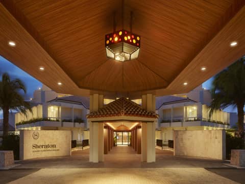 Sheraton Okinawa Sunmarina Resort — photo 2