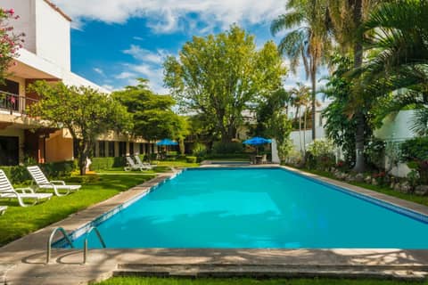 Hotel Puerta Del Sol Guadalajara — recepcion & lobby