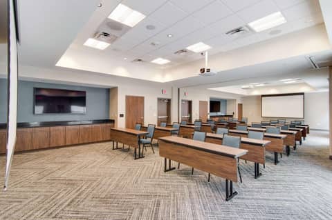 Hampton Inn & Suites by Hilton Nashville North Skyline — photo 8
