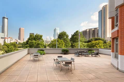 Embassy Suites by Hilton Atlanta at Centennial Olympic Park — photo 3
