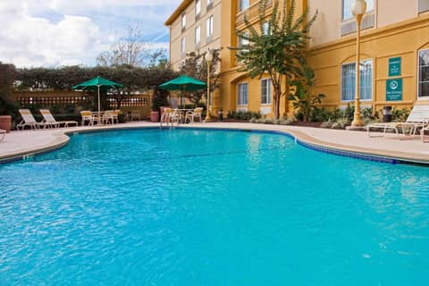 La Quinta by Wyndham USF (Near Busch Gardens) — photo 9