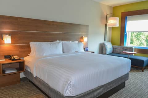 Holiday Inn Express & Suites - Charlotte NE - University Area by IHG — photo 7