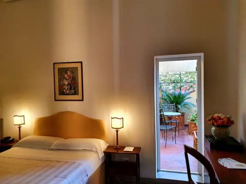 Hotel Annalena — hotel room