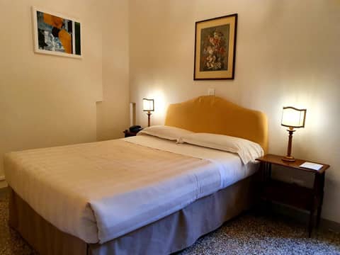 Hotel Annalena — hotel room