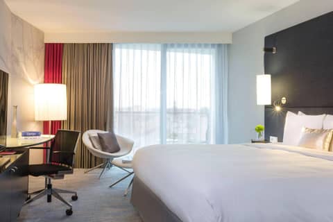 Renaissance Paris Arc de Triomphe Hotel — photo 8