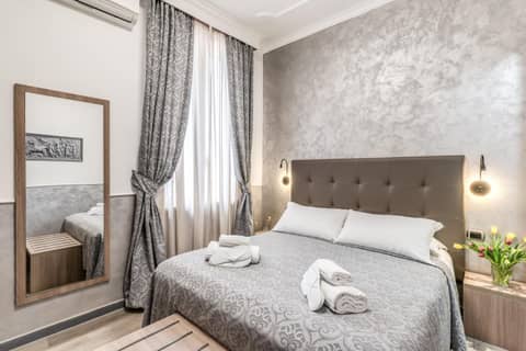 Hotel Centro Cavour Roma — hotel room