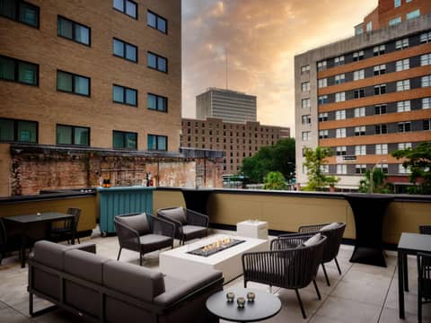 Canopy by Hilton New Orleans Downtown — photo 9