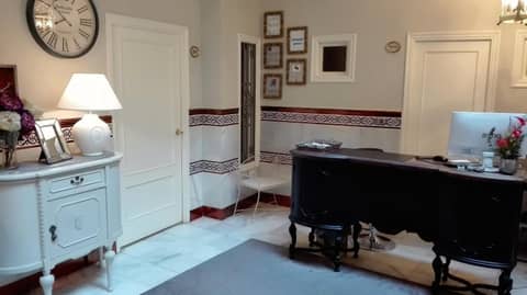 Le Petit París — recepcion & lobby