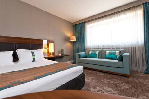 Holiday Inn Nice by IHG — hotel room