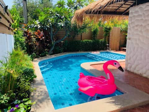 BTC Boutique Resort Private Pool Villas and Studios Hua Hin บ้านทะเลจีน บูติค รีสอร์ท หัวหิน — recepcion & lobby