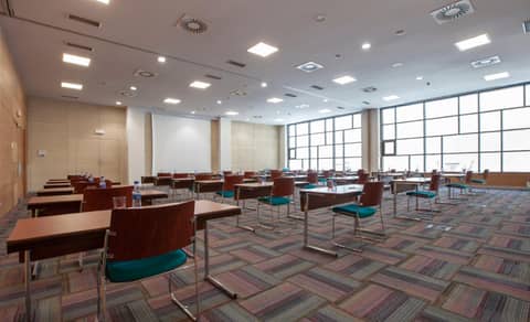 Hotel Puerta de Bilbao — photo 2