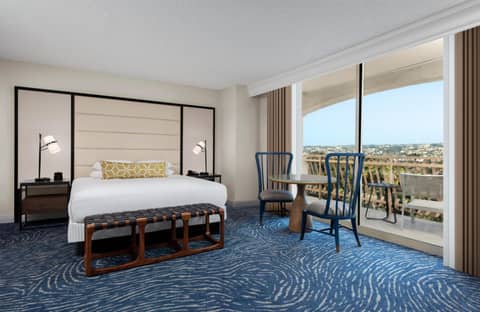 San Diego Mission Bay Resort — hotel room
