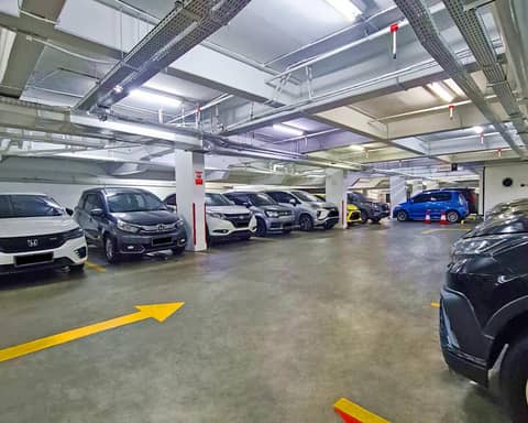 Asyana Kemayoran Jakarta — parking
