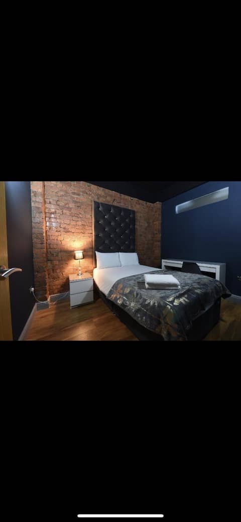 Swan Street Townhouse Hot Tub & Roof Terrace — photo 4