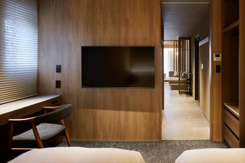 Minn Asakusa Kuramae Station — hotel room