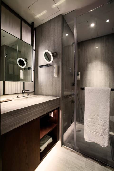 The Emperor Hotel — photo 9