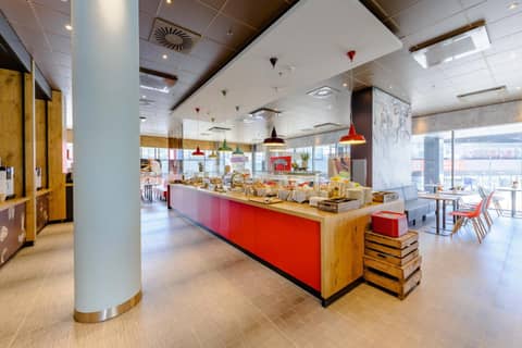 ibis Wien Hauptbahnhof — photo 3