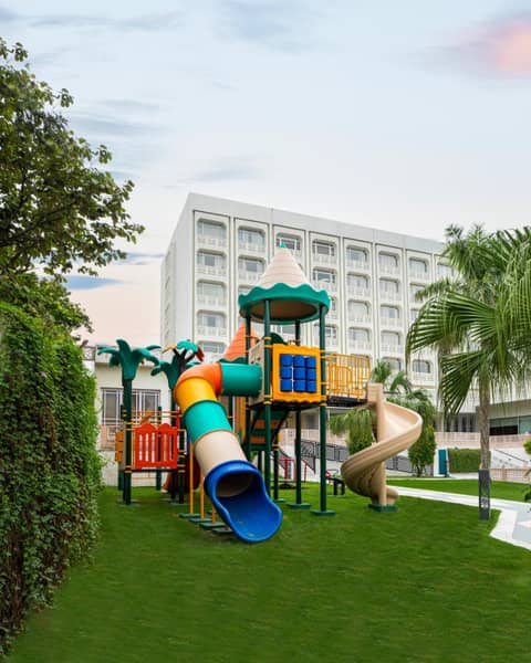 Tajview, Agra-IHCL SeleQtions — activities & amenities