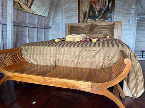Junjungan Suite — bedroom