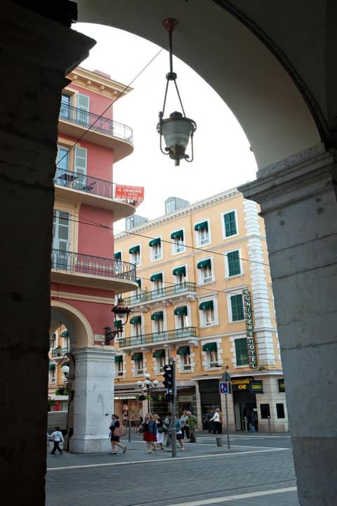 Hôtel Univers — photo 9