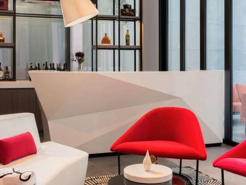 ibis Styles Ambassador Seoul Myeong-dong — recepcion & lobby