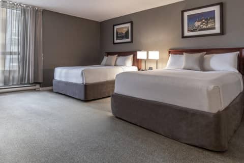 Hotel Faubourg Montreal Centre-Ville Downtown — photo 2