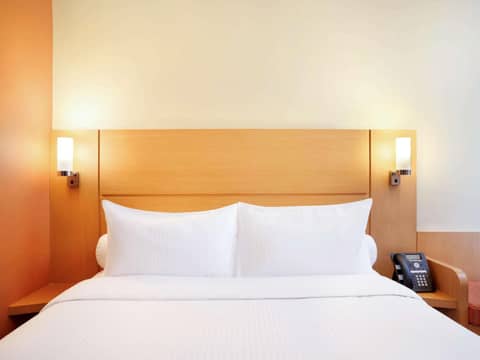 Ibis Singapore Novena — photo 8