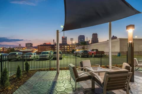 La Quinta by Wyndham Memphis Downtown — photo 8
