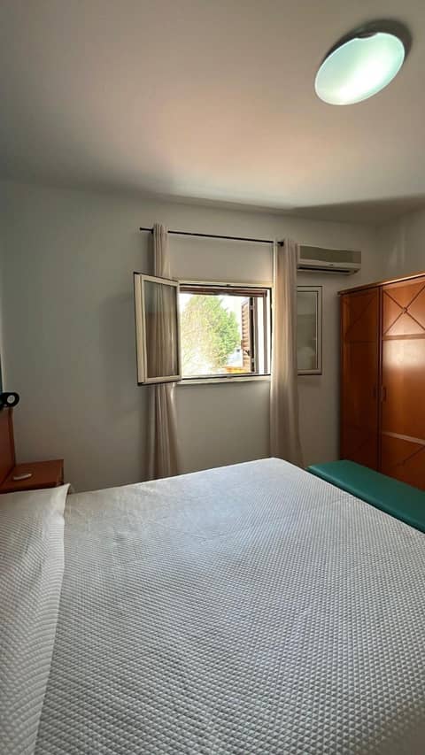 Hotel d'Orleans — hotel room