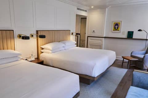 Noelle — hotel room