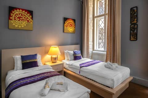 Andrassy Thai Hotel — bedroom