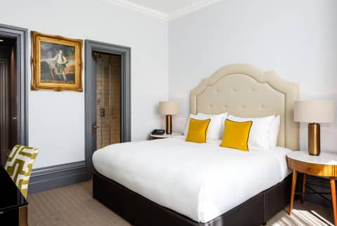 Radisson Blu Hotel London South Kensington — hotel room