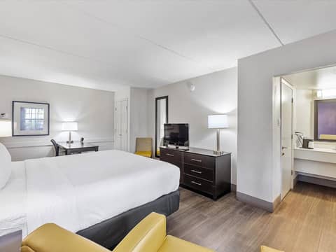 La Quinta Inn by Wyndham Miami Airport North — photo 5