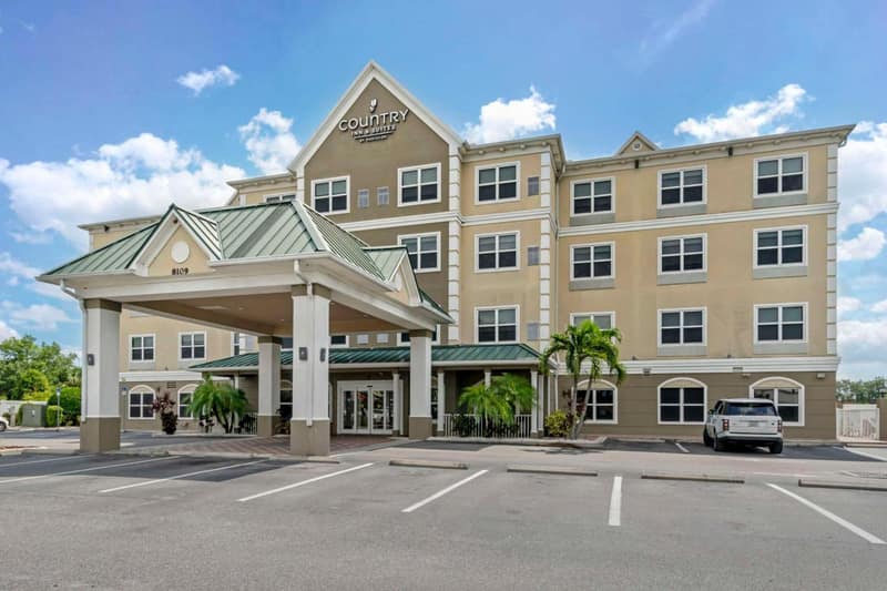 Country Inn & Suites by Radisson, Tampa Airport North, FL — building