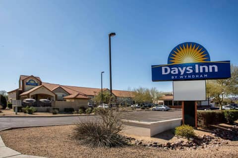 Days Inn by Wyndham Phoenix North — photo 3
