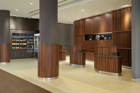 Courtyard by Marriott Calgary Airport — photo 3