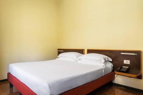 B&B HOTEL Milano Ornato — hotel room