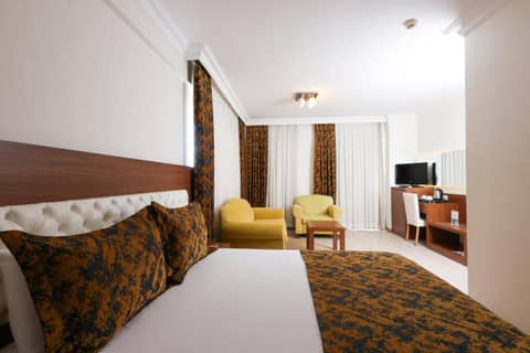 The Corner Park Hotel — photo 8