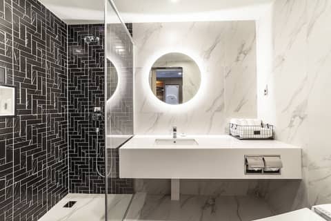 Ocean 2 Heaven — bathroom
