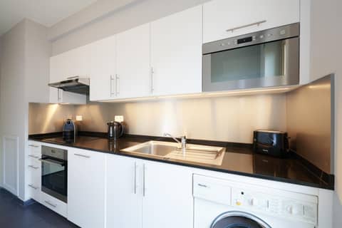 Thon Hotel Residence Parnasse Aparthotel — kitchen